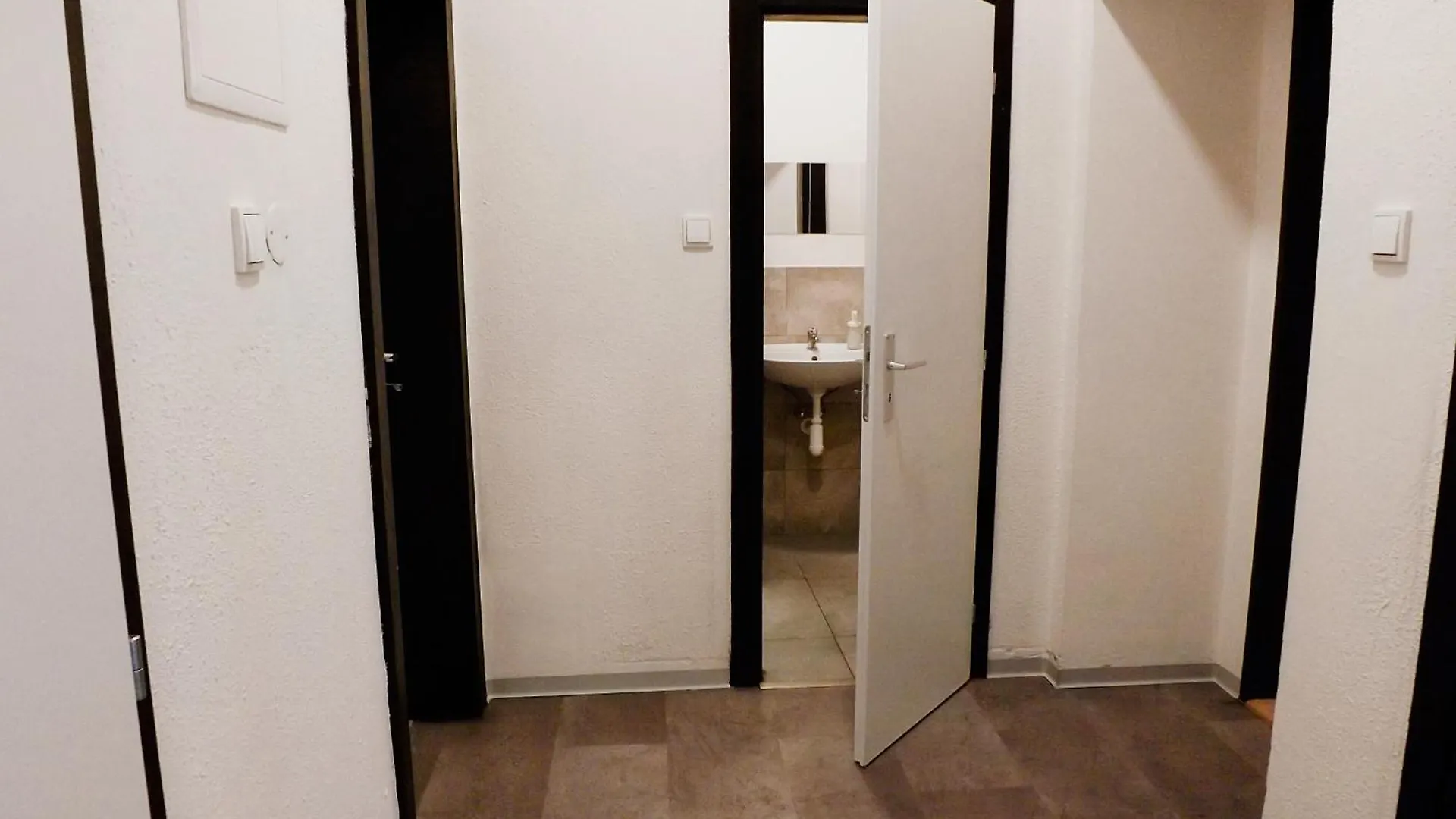 פראג Very Nice Room C3